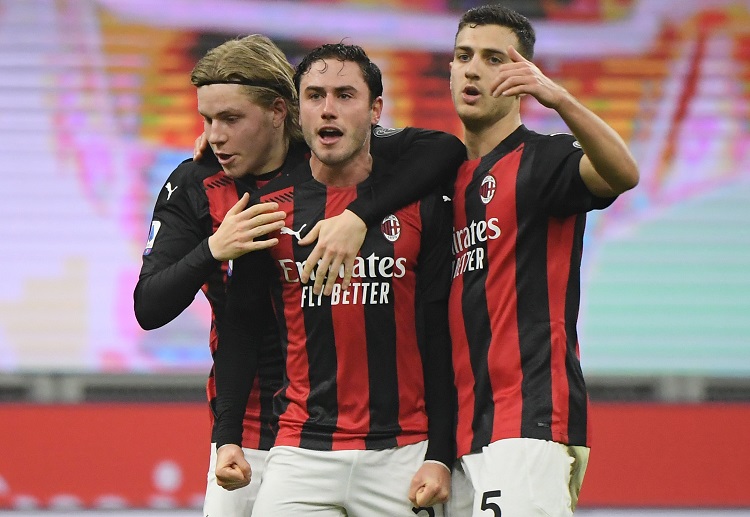 Serie A: hàng phòng ngự AC Milan lại chơi sơ hở và nhận thêm bàn thua.