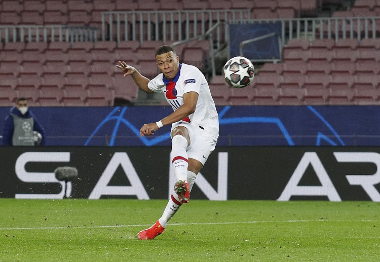 UEFA Champions League: Mbappe tiếp tục nổ súng hoàn tất cú hat-trick, giúp đội khách hoàn toàn đánh sập pháo đài Nou Camp.