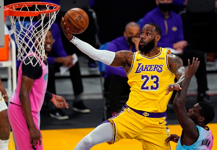 NBA 2021: Lakers vừa trải qua chuỗi bốn trận thua liên tiếp trước Brooklyn Nets, Miami Heat, Washington Wizards và Utah Jazz.