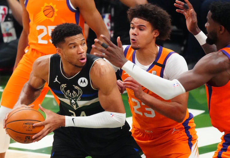Giannis Antetkounmpo sejajarkan dengan rekor legenda NBA