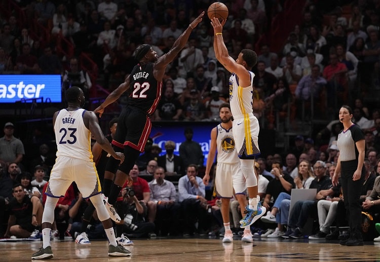 NBA 勇士队的照片