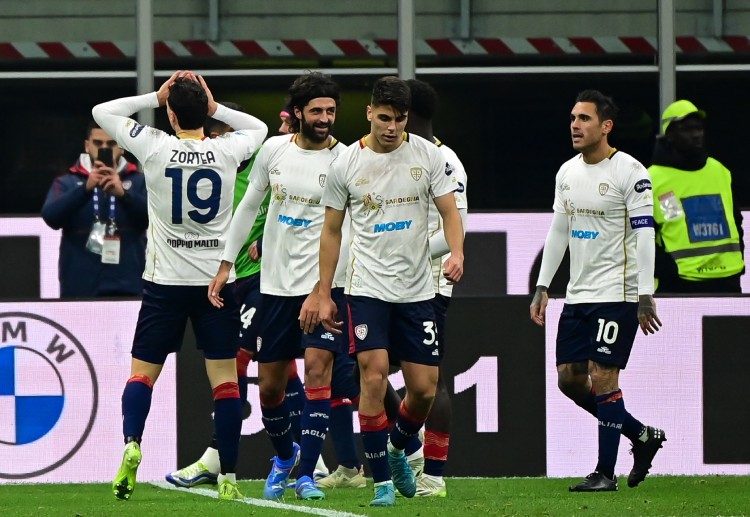 意甲联赛 皮科利是卡利亚里进攻的唯一依靠。