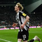 Newcastle vượt qua Arsenal để vào chung kết Cúp Liên đoàn Anh 2024/25