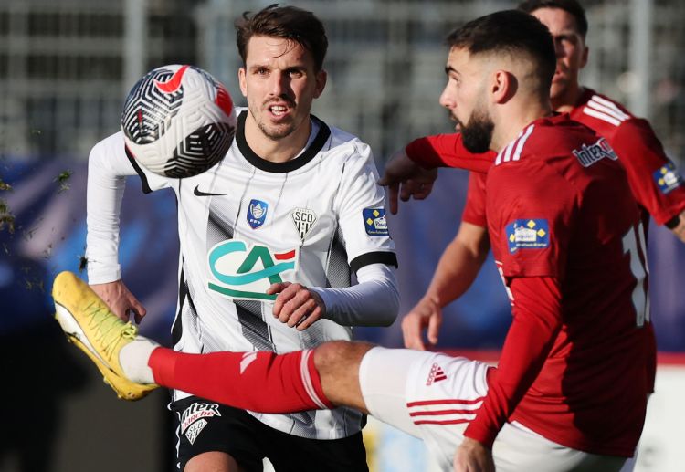 法甲联赛 由于伤病原因,昂热队本场比赛将有多名主力球员无法登场,其中后卫哈利德·萨巴诺维奇和中场阿德里安·胡努的缺席,对球队影响较大。