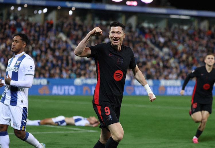 西甲联赛 拉菲尼亚制造的乌龙球帮助巴塞罗那在客场以1比0险胜莱加内斯。