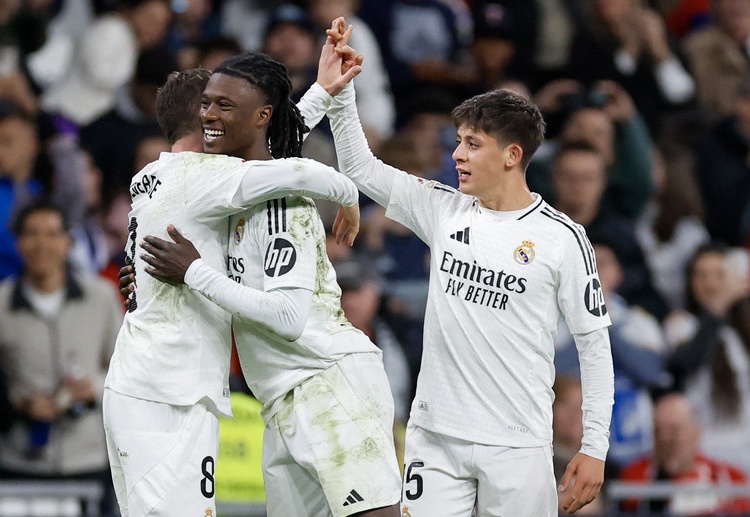 西甲联赛 虽脚踝伤情未明，姆巴佩解禁在即，有望下半场出战。