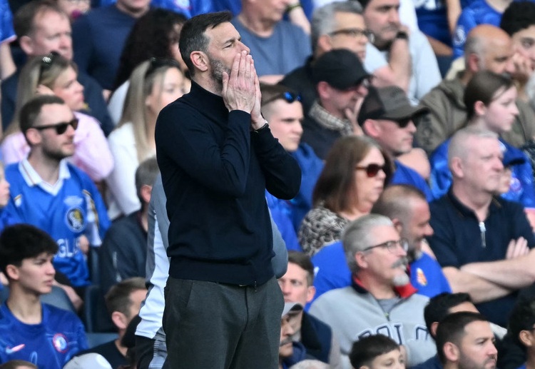 Leicester thua trận thứ 9 liên tiếp ở Premier League