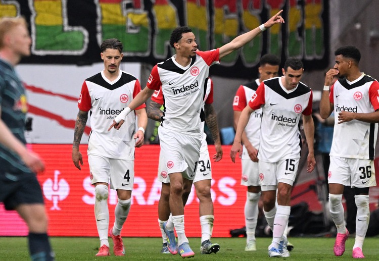 အစ်ကီတီကီကို ချဲလ်ဆီးရဲ့ ပရီးမီးယားလိဂ် ပြိုင်ဘက် လစ်ဗာပူးလ် ကလည်း စိတ်ဝင်စားနေဆဲ ဖြစ်ပါတယ်။