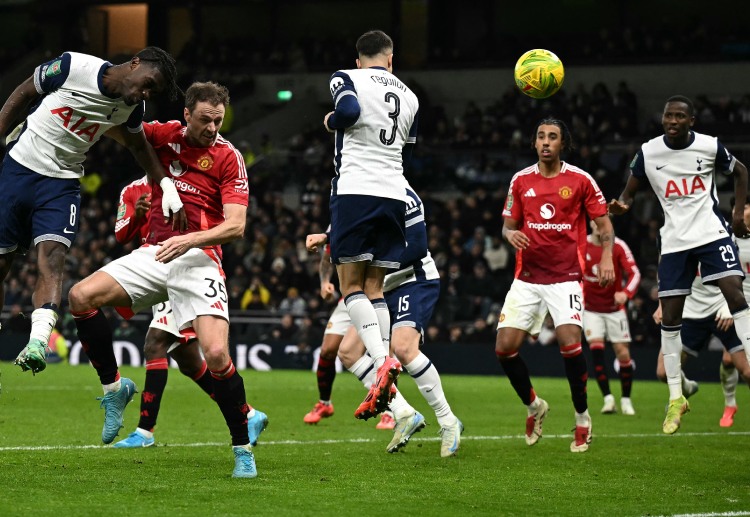 Jonny Evans akhiri karir di Premier League