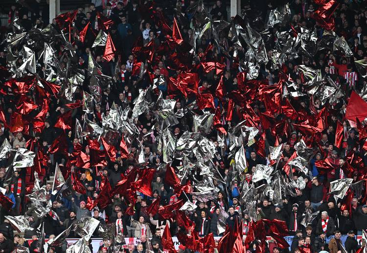 友谊赛 勒费为桑德兰打破僵局,帮助球队上半场1比0取得领先。