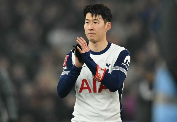 英超联赛  上赛季，孙兴慜帮助热刺赢得了历史性的欧联杯冠军，成为球队英雄之一。