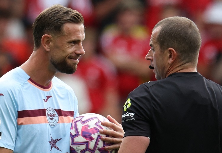 Granit Xhaka dan Jordan Henderson jadi andalan masing-masing tim di Premier League