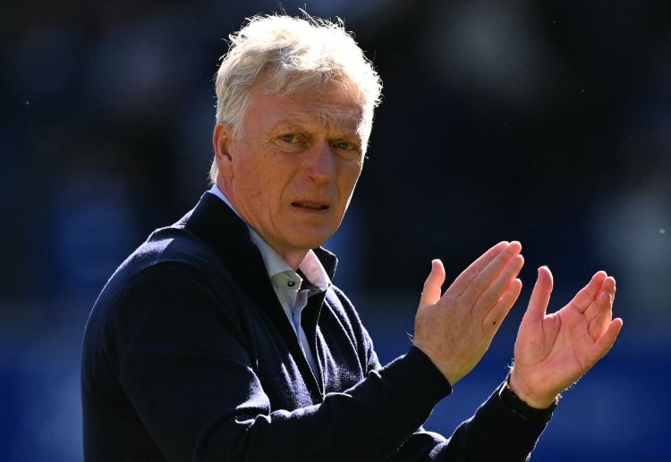 ဂရီးလစ်ရှ်ဟာ တနင်္လာနေ့မှာ လိဒ်စ်ယူနိုက်တက်နဲ့ ကစားမယ့် အဲဗာတန်ရဲ့ ပရီးမီးယားလိဂ် အဖွင့် ပွဲစဉ် မှာလည်း ပထမဦးဆုံး ပွဲထွက်ခွင့် ရရှိဖို့ အဆင်သင့် ဖြစ်နေကြောင်း သိရပါတယ်။