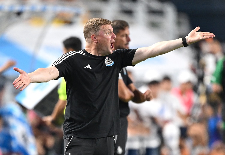 友谊赛 纽卡斯尔季前热身赛成绩欠佳，主帅埃迪·豪的压力增加。