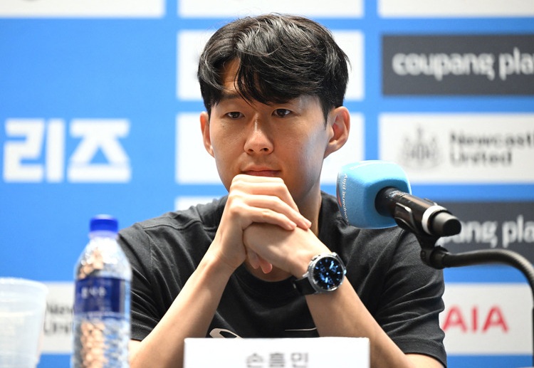 손흥민은 프리미어리그 팀에서 10년 동안 뛴 뒤 토트넘과 작별할 것임을 공식화했다.