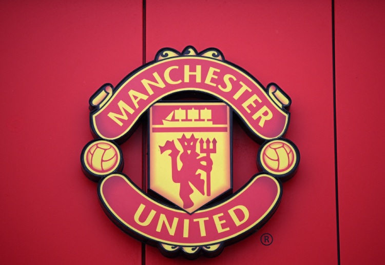 တစ်ခု ရှိတာက ယူနိုက်တက်ဟာ ကွင်းတွင်း စွမ်းဆောင်ရည် ကျဆင်းခဲ့ခြင်းနဲ့ အတူ ပရီးမီးယားလိဂ်မှာ ဇယား အောက်ဖက်ကို ရောက်ရှိနေတာက ဆုကြေး ခွဲဝေ ရရှိမှုမှာတော့ သိသိသာသာ နည်းပါးသွားခဲ့ပါတယ်။