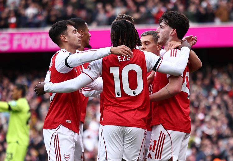 ပရီးမီးယားလိဂ် ထိပ်သီး အာဆင်နယ် ကတော့ အမ်းမရိတ်စ်ကွင်းကို ပရိသတ် ၇၀၀၀၀ ကျော် ဝင်ဆံ့တဲ့ ကွင်းအဖြစ် တိုးချဲ့ တည်ဆောက်ဖို့ စီစဉ်နေကြောင်း သိရပါတယ်။