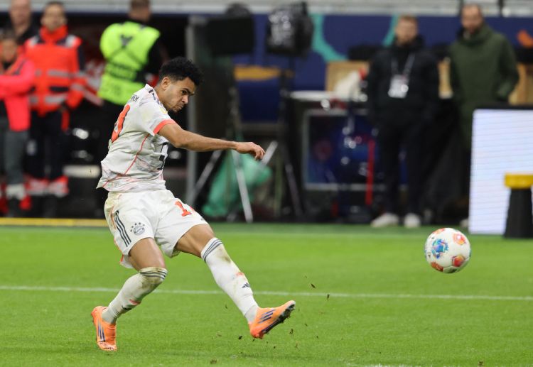 德甲联赛 迪亚斯双响，拜仁慕尼黑3比0战胜法兰克福。