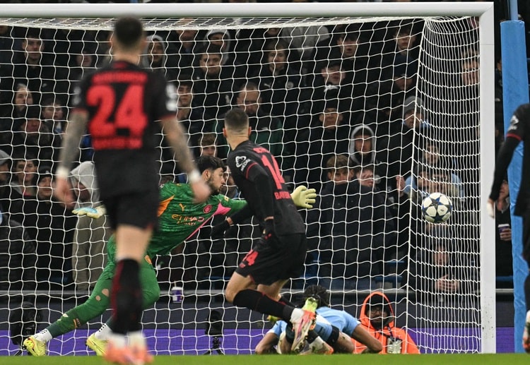 Third-placed Bayer Leverkusen welcome fourth-placed Borussia Dortmund in a blockbuster Bundesliga match