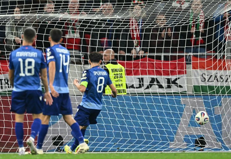 世界杯预选赛 亚美尼亚队长斯佩尔特相仍将坐镇中场,他作为队内头号射手已经打入10球,负责球队进攻组织。