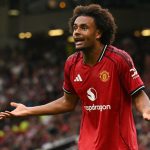 နယ်သာလန် တိုက်စစ် ကစားသမား ဇစ်ခ်ဇီးဟာ နည်းပြ ရူဘင် အမော်ရင် လက်အောက်မှာ ပွဲထွက် ကစားခွင့်ရဖို့ ရုန်းကန်နေရပြီး ဒီရာသီ ပရီးမီးယားလိဂ်မှာ ၁ ပွဲမှ ပွဲထွက် ကစားခွင့် မရသေးပါဘူး။