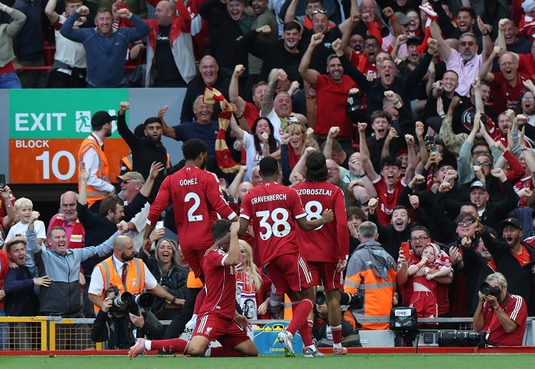 ပရီးမီးယားလိဂ် ချန်ပီယံ လစ်ဗာပူးလ် ကတော့ လာမယ့် ဇန်နဝါရီလမှာ ကစားသမား ၃ ဦး ခေါ်ယူဖို့ စုစုပေါင်း ပေါင် သန်း ၂၃၀ (ဒေါ်လာ ၃၀၂.၁ သန်း) သုံးစွဲဖို့ အသင့်ဖြစ်နေပြီလို့ သိရပါတယ်။