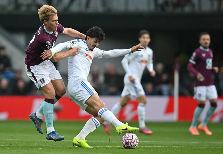 英超联赛 伯恩利方面，球队的锋线火力依旧由状态出色的弗莱明承担。