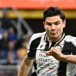 意甲联赛 埃克伦坎普禁区外世界波攻门为乌迪内斯首开纪录。