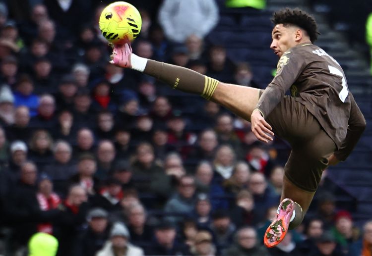 ဘရန့်ဖို့ဒ်လို အသင်း အတွက် ကလည်း ခရာဘောင်ဖလား ဆိုတာမျိုးက နီးစပ်တဲ့ ဆုဖလား မျှော်လင့်ချက် တစ်ခု ဖြစ်လို့ အားစိုက်လာမှာပါ။