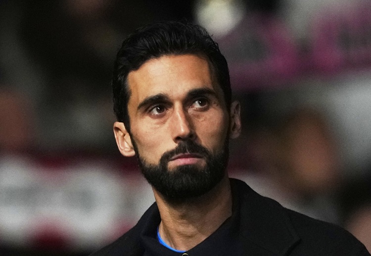 လာလီဂါ ကလပ် ရီးရဲလ်မက်ဒရစ် နည်းပြသစ် အယ်လ်ဗာရို အာဘီလိုအာ ကတော့ ထရန့် အလက်ဇန္တား အာနိုးလ်ကို လာမယ့် နွေရာသီမှာ အသင်း ကနေ ထွက်ခွာဖို့ တိုက်တွန်းခဲ့ပါတယ်။