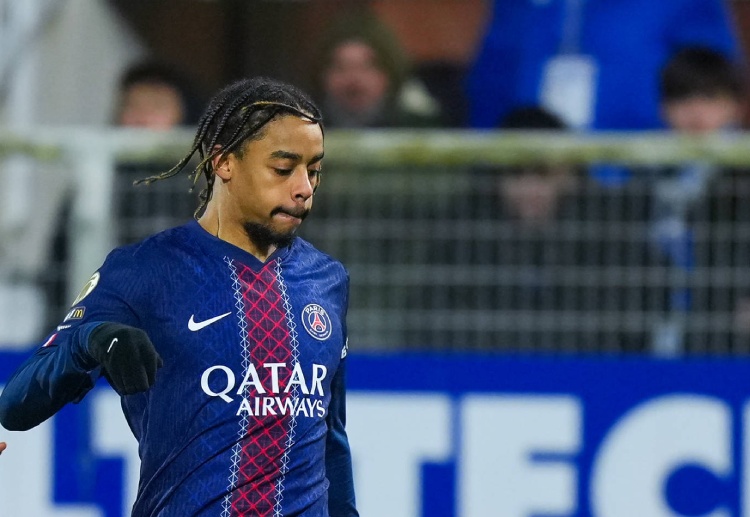 法甲联赛 伤员满营的大巴黎，进攻依然锐不可当，布拉德利·巴科拉的关键作用愈加显现。