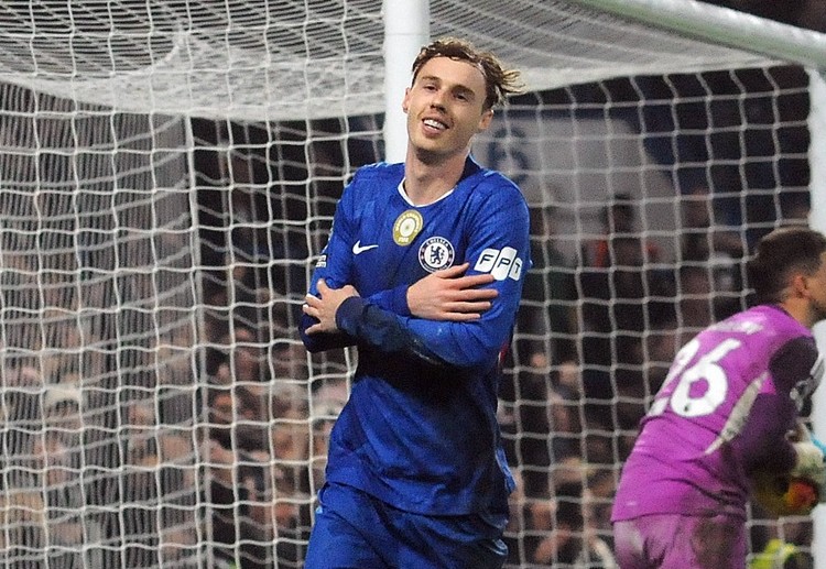 ပက်ဒရိုဟာ ပရီးမီးယားလိဂ်မှာ နှစ်ရာသီ ဆက်တိုက် ၁၀ ဂိုးနဲ့ အထက် သွင်းယူနိုင်တဲ့ စတုတ္ထမြောက် ဘရာဇီးလ် ကစားသမား ဖြစ်လာခဲ့ပါတယ်။