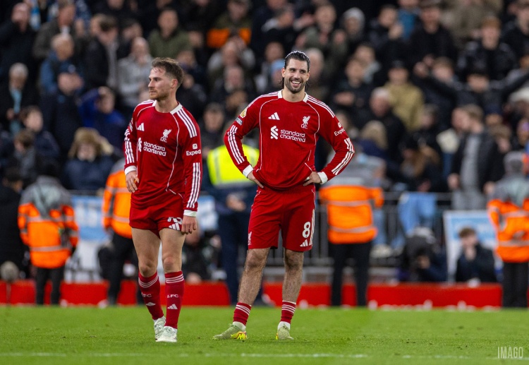 တစ်ဖက် မှာလည်း ဆိုဘို့ဇ်ဆလိုင်းဟာ ပရီးမီးယားလိဂ် ချန်ပီယံ လစ်ဗာပူးလ် အသင်း အတွက် ခက်ခဲတဲ့ ရာသီတစ်ခုမှာ အကောင်းဆုံး ခြေစွမ်းပြနေသူ ဖြစ်ပါတယ်။