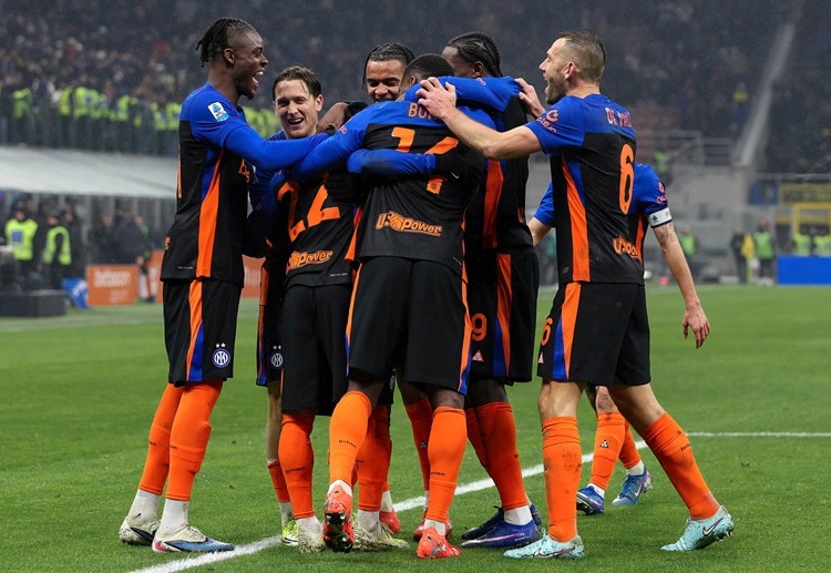 လက်ရှိ စီးရီးအေမှာ အင်တာမီလန် အသင်းရဲ့ ပျှမ်းမျှ အသက်ဟာ ၂၇.၈ နှစ် ရှိပြီး နာပိုလီနဲ့ လာဇီယို (၂၈.၂ နှစ်) တို့ ပြီးရင် အသက်အကြီးဆုံး စာရင်းမှာ ပါဝင်နေပါတယ်။