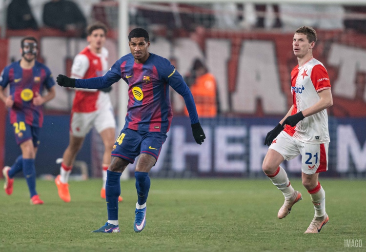 ရက်ရှ်ဖို့ဒ်ကို လာလီဂါ ကလပ်က အပြီးသတ် ခေါ်ယူလိုနေပေမယ့် ကစားသမားရဲ့ တပတ် လုပ်ခ ပေါင် ၃၁၅၀၀၀ ဆိုတဲ့ ပမာဏကြောင့် ပြောင်းရွှေ့ကြေးကို လျှော့ချလိုနေတာ ဖြစ်ပါတယ်။