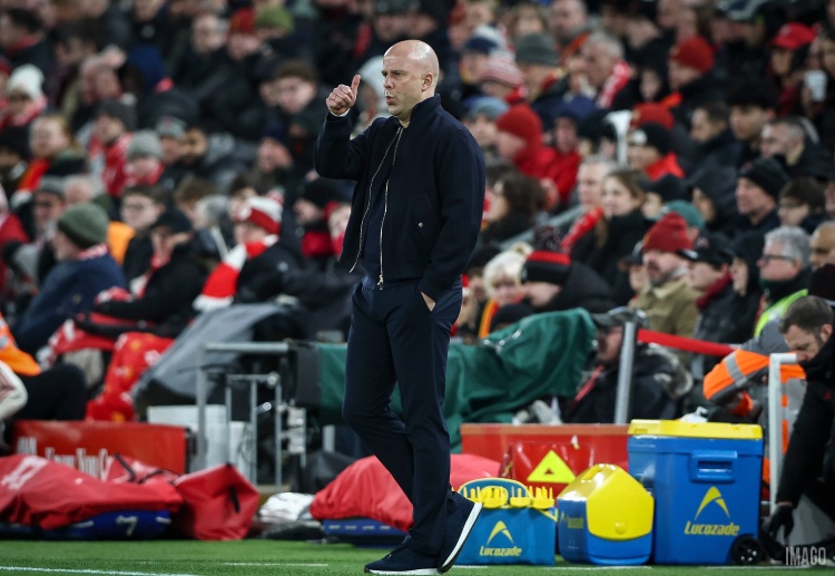 리버풀은 안필드에서 격차를 뒤집고 챔피언스리그 희망을 이어가려 한다.