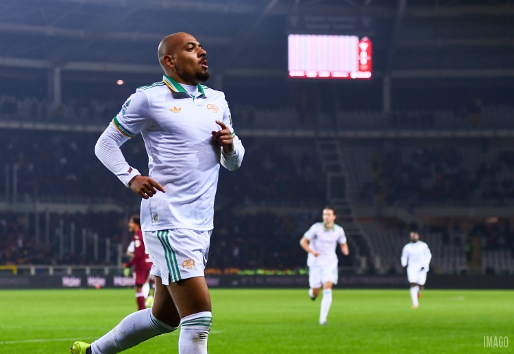 欧洲联赛 马伦将在前线领衔罗马的进攻，他加盟后迅速融入球队，和苏勒一起成为联赛中罗马的最佳射手（6球）。