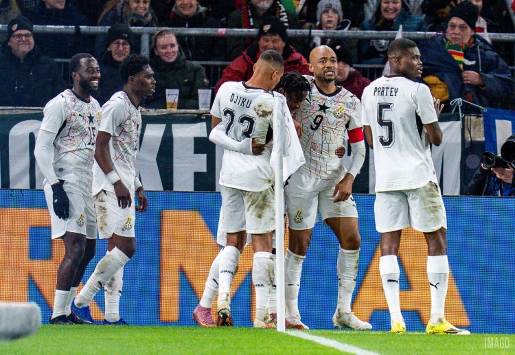 国际友谊赛 伊萨哈库在下半场破门，为加纳一度将比分扳平。