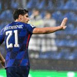 友谊赛 马塔诺维奇在后点头球破门完成反超，帮助克罗地亚将比分改写为2比1。