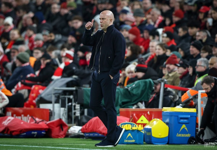 อาร์เน่ สล็อต เรียกความมั่นใจนักเตะ และแฟนบอลก่อนเจอ ปีศาจแดง พรีเมียร์ลีก 2026