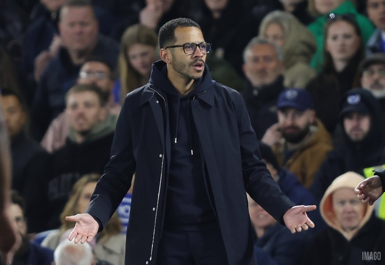 တစ်ဖက် မှာလည်း ချဲလ်ဆီးဟာ ပရီးမီးယားလိဂ်မှာ ၅ ပွဲ ဆက်တိုက် ရှုံးနိမ့်တဲ့ မှတ်တမ်းဆိုးနဲ့ အတူ ချန်ပီယံလိဂ် ဝင်ခွင့် မျှော်လင့်ချက် လုံးဝ နီးပါး ကုန်ဆုံးသွားခဲ့ပြီ ဖြစ်ပါတယ်။