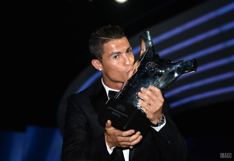 ရော်နယ်ဒို ကတော့ ပွဲပေါင်း ၁၈၃ ပွဲတွင် ၁၄၀ ဂိုးနဲ့ ချန်ပီယံလိဂ် ဂိုးသွင်း အများဆုံး ကစားသမား စာရင်းမှာ ထိပ်ဆုံးက ရပ်တည်နေပါတယ်။