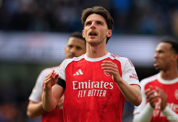 အာဆင်နယ် အနေနဲ့ နှစ် ၂၀ ကျော်ကြာ ဝေးကွာနေတဲ့ ပရီးမီးယားလိဂ် ချန်ပီယံဆုကို သိမ်းပိုက်နိုင်ခဲ့မယ် ဆိုရင်တော့ ရိုက်စ် အနေနဲ့ သီဟာရီ အွန်နီ နောက်ပိုင်း ဒီဆုကို ပြန်လည် ရယူနိုင်ဖို့ များနေပါတယ်။