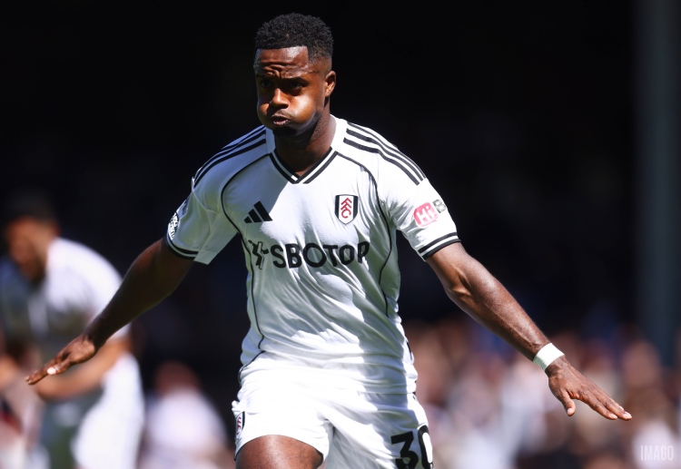 英超联赛 开心庆祝