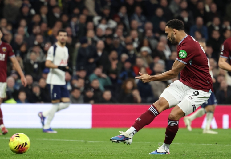 Relegation-threatened West Ham look to claim a vital Premier League result against title-chasing Arsenal this weekend