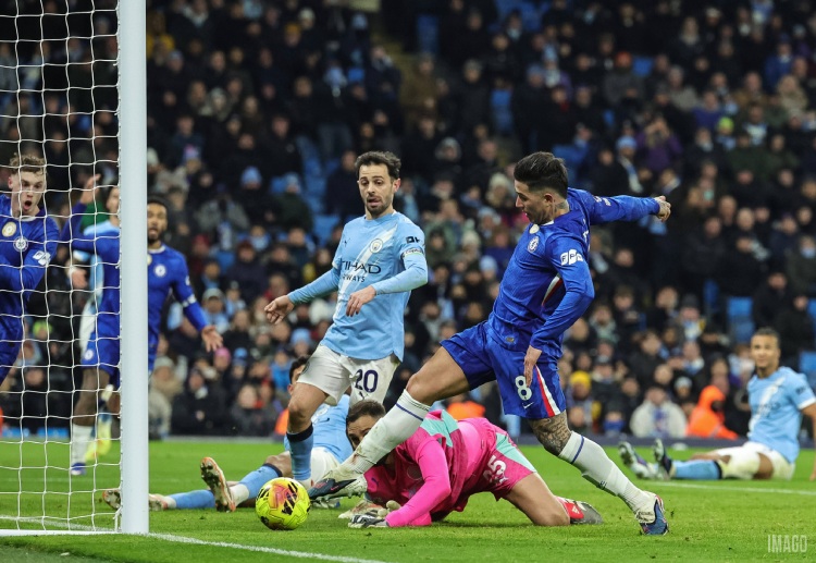 The FA Cup final features Chelsea and Manchester City
