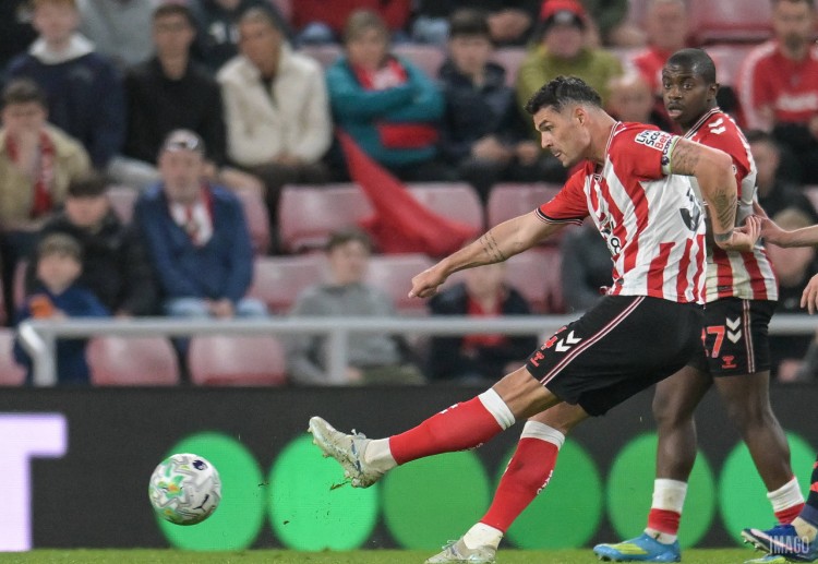 Sunderland thi đấu vòng 36 Premier League với cuộc đối đầu Man United