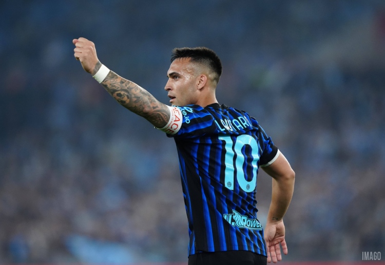 Lautaro Martínez struck as Inter Milan beat Lazio to lift the Coppa Italia in Rome