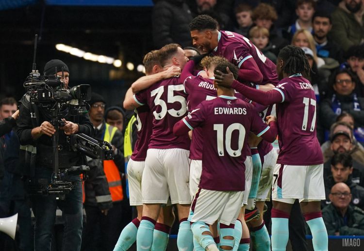 Premier League: Burnley không duy trì được khả năng phòng ngự