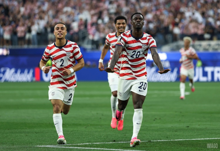 世界杯 美国前锋巴洛贡首战梅开二度，本场预计继续成为球队最主要的进攻威胁。